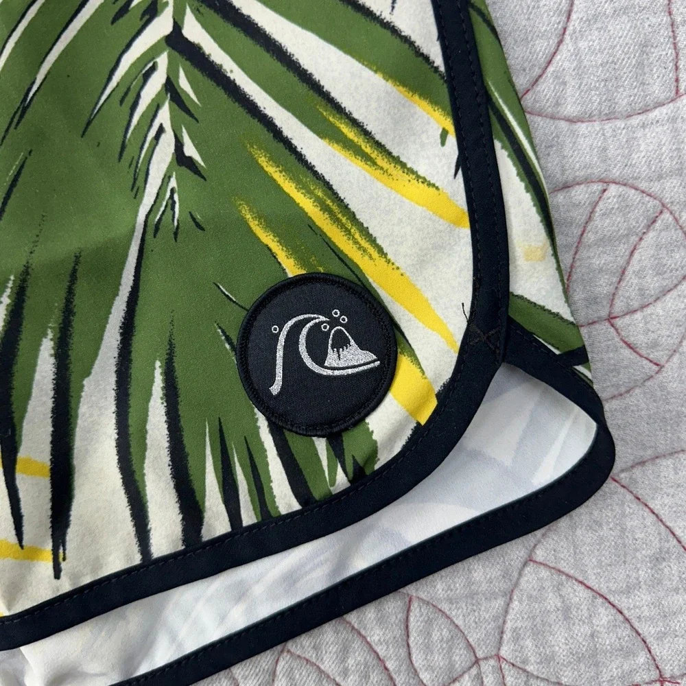Quiksilver Board Shorts White Green‎ Tropical Highline Sub Tropic / Mens 32